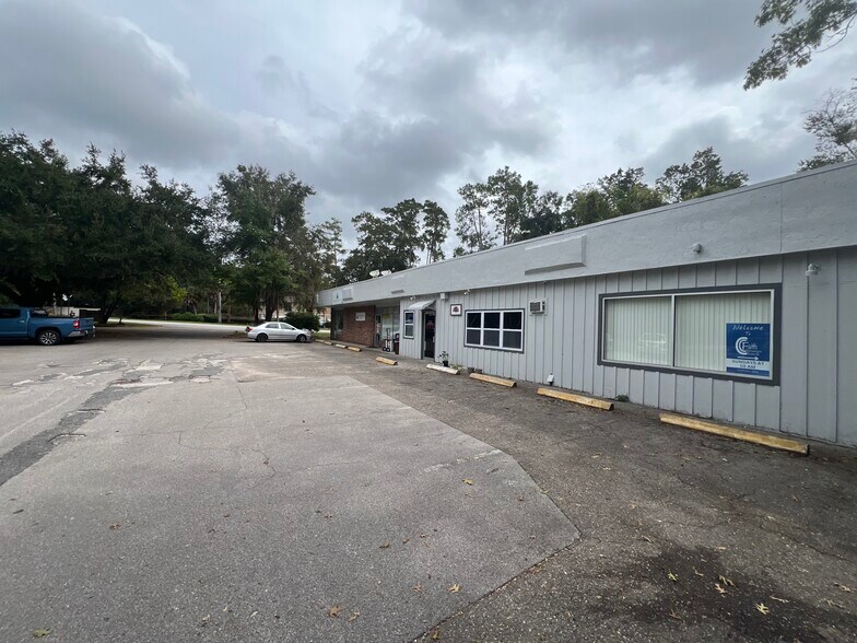 Primary Photo Of 4000 W Newberry Rd, Gainesville Storefront Retail Office For Sale