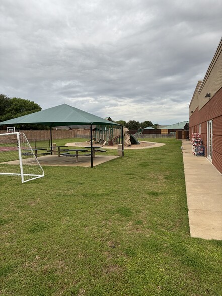More Photos Of 1207 W McDermott Dr, Allen Daycare Center For Lease