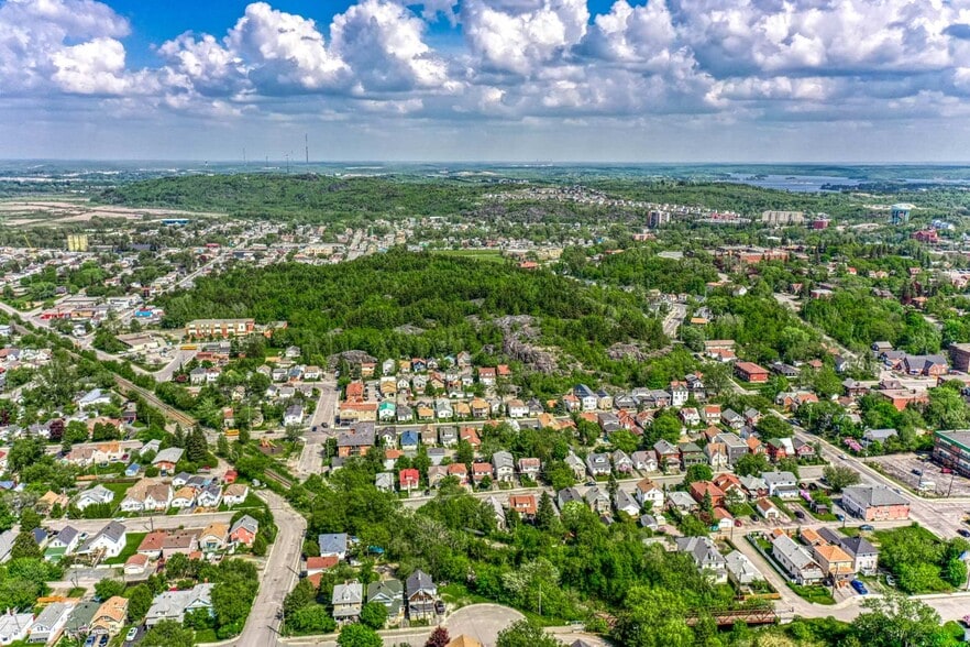 More Photos Of 354 Eva Av, Sudbury Apartments For Sale