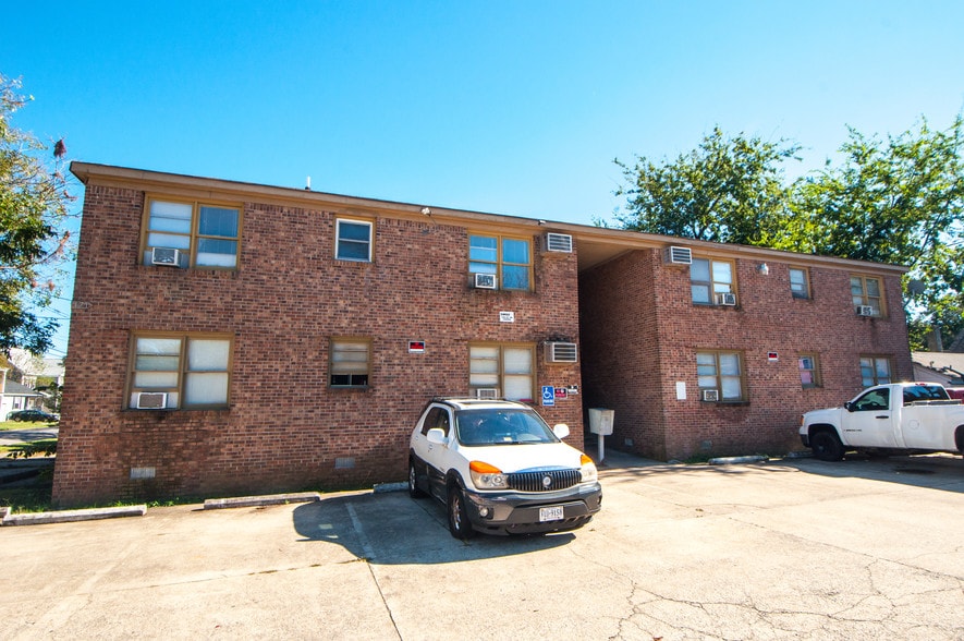 More Photos Of 171-179 W Balview Ave, Norfolk Apartments For Sale