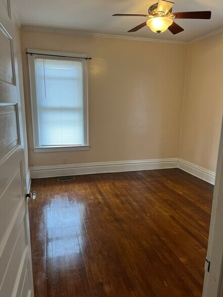 More Photos Of 215 Monongalia St, Charleston Specialty For Lease