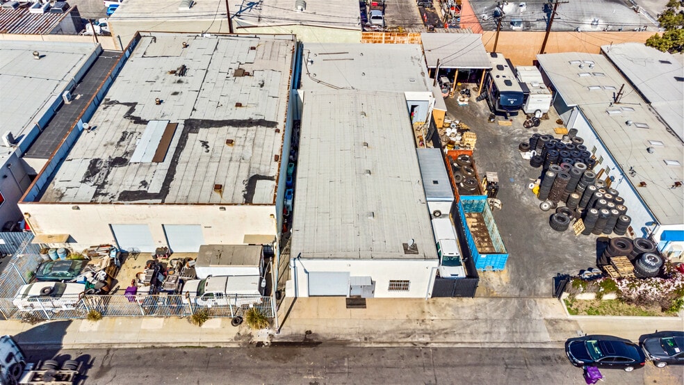 Primary Photo Of 2029 W 16th St, Long Beach Warehouse For Sale