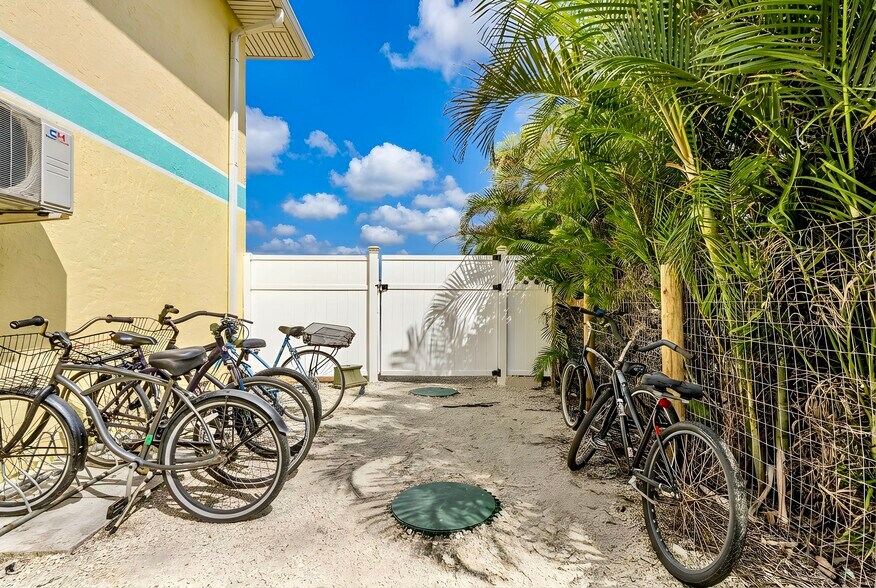 More Photos Of 3226 Stringfellow Rd, Saint James City Apartments For Sale