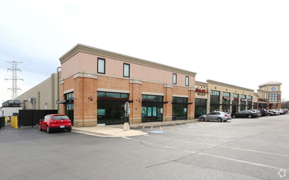 More Photos Of 2400-2438 Main St, Evanston General Retail For Lease