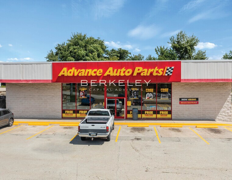 More Photos Of 6011 National Pike, Grindstone Storefront For Sale