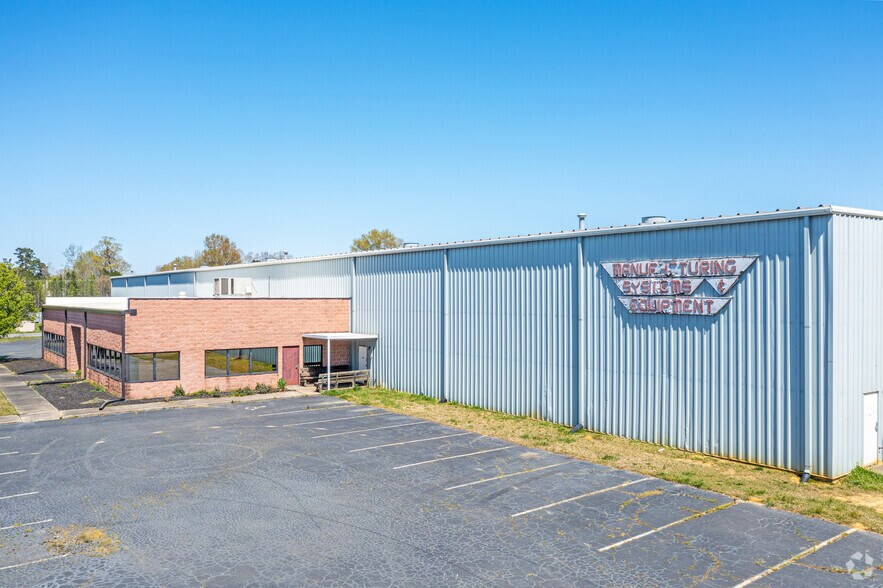 Primary Photo Of 2812 Chamber Dr, Monroe Manufacturing For Sale
