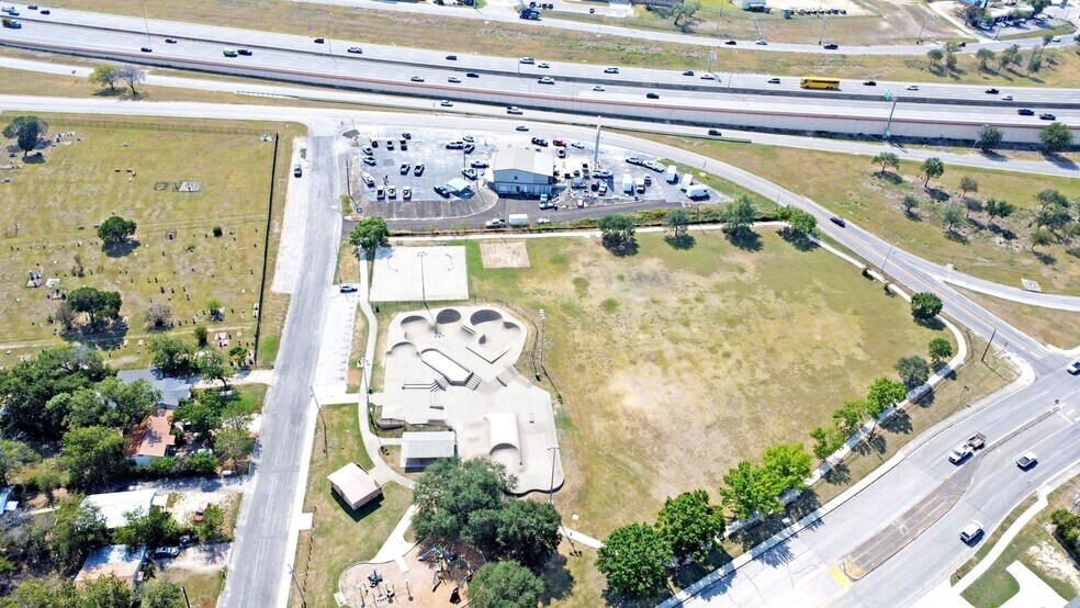 More Photos Of 2250 S IH-35, New Braunfels Auto Dealership For Sale