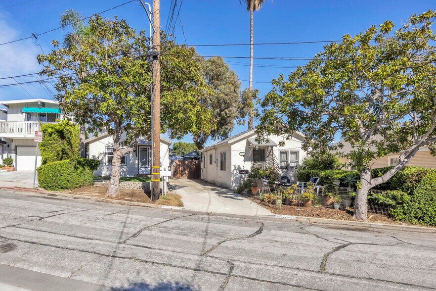 More Photos Of 1222 Corona St, Hermosa Beach Apartments For Sale