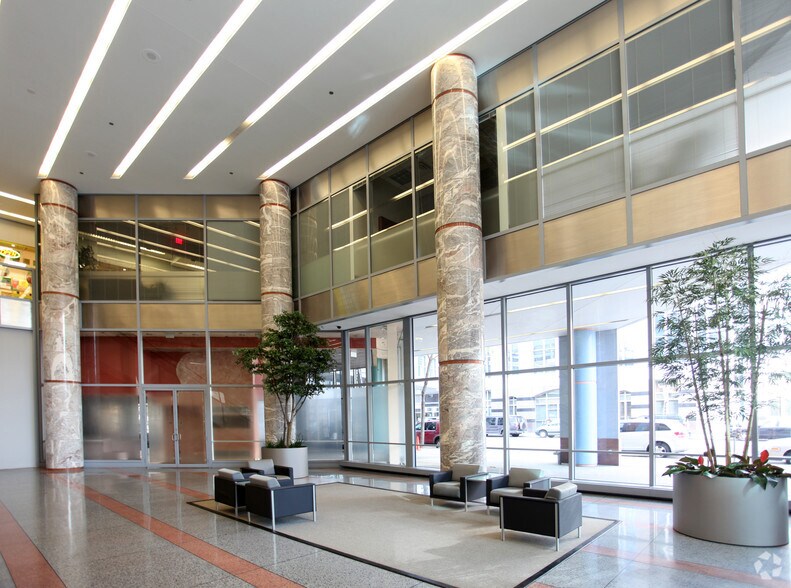 More Photos Of 701 4th Ave S, Minneapolis Office For Lease