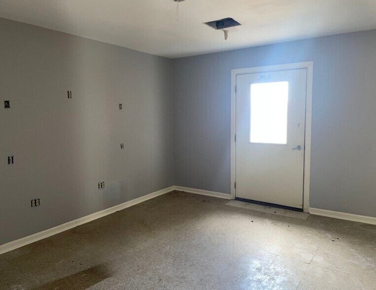 More Photos Of 1405 W Storey St, San Saba Skilled Nursing Facility For Sale