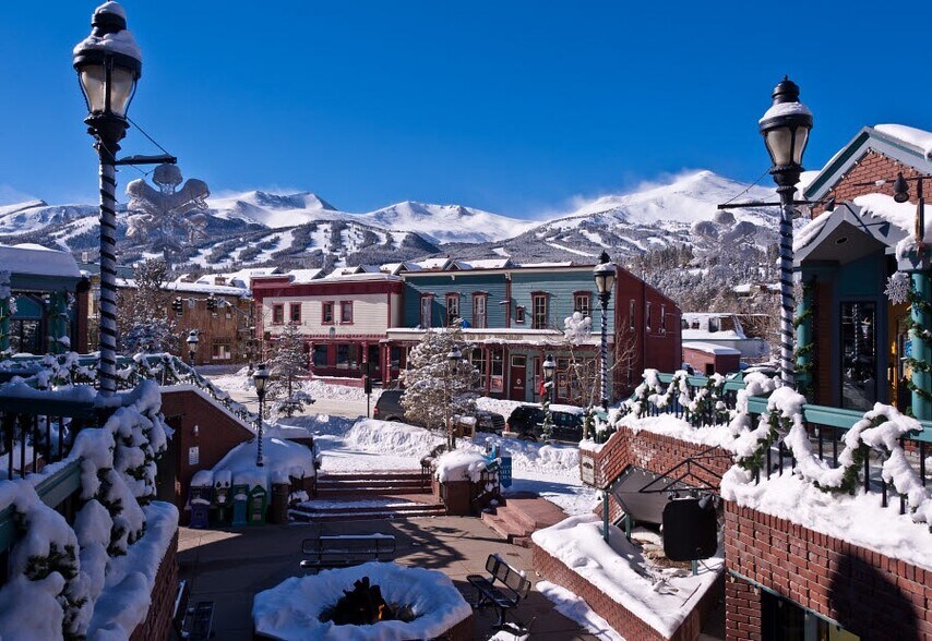 More Photos Of 100 N Main St, Breckenridge General Retail For Sale