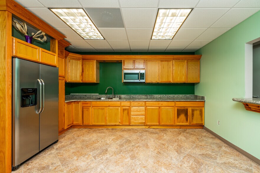 More Photos Of 130 N Ridgewood Ave, Daytona Beach Office For Sale