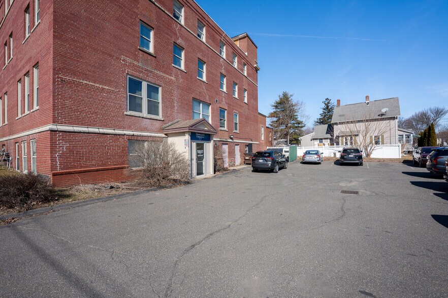 More Photos Of 425 Union St, West Springfield Office For Lease
