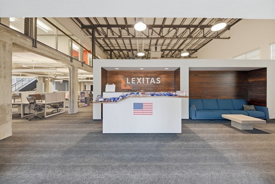 More Photos Of 301 N Main St, Bryan Office For Lease