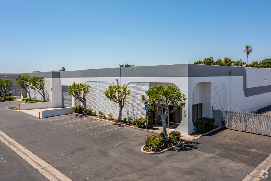 More Photos Of 1170-1172 N Armando St, Anaheim Warehouse For Lease
