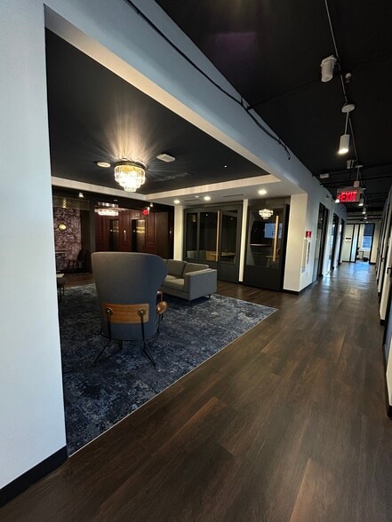 More Photos Of 159 4th Ave N, Nashville Office For Lease