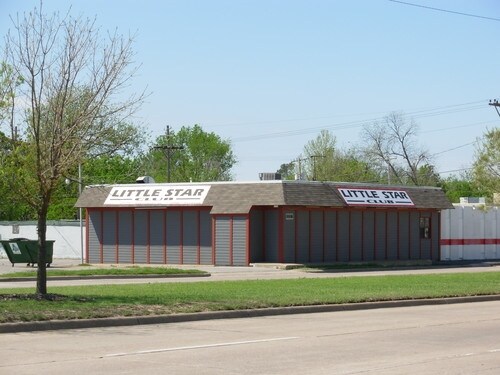 More Photos Of 1116 NW Cache Rd, Lawton Storefront Retail Office For Sale