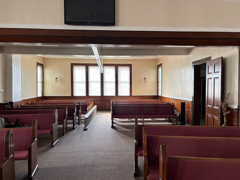 More Photos Of 2951 W 32nd St, Cleveland Specialty For Sale