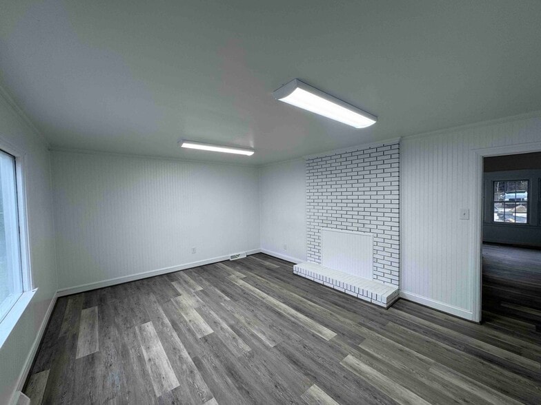 More Photos Of 4324 Matthews Indian Trail Rd, Indian Trail Industrial For Lease