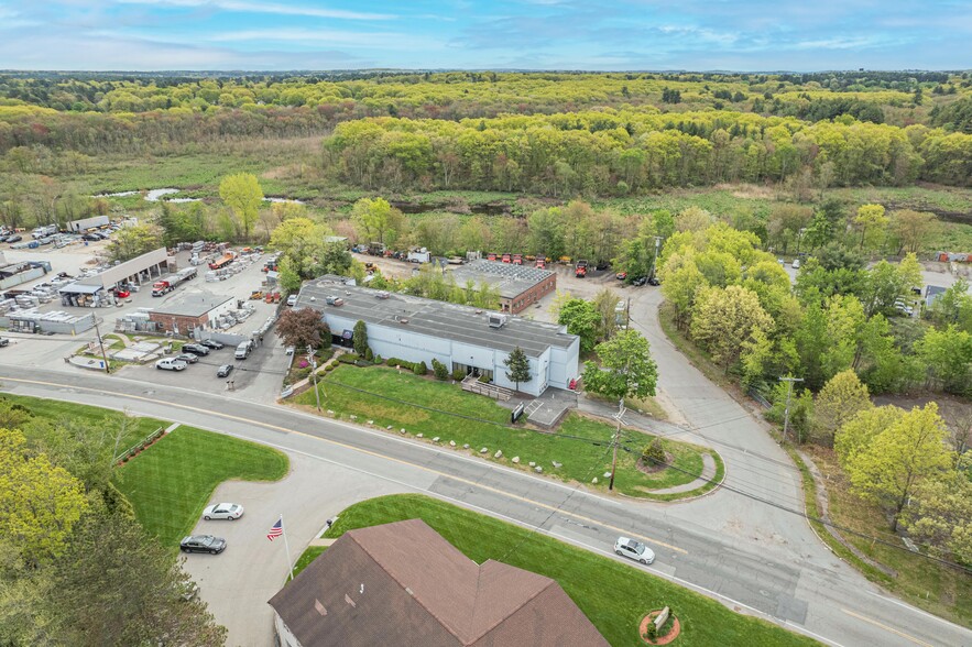 More Photos Of 66 Concord St, North Reading Light Distribution For Lease