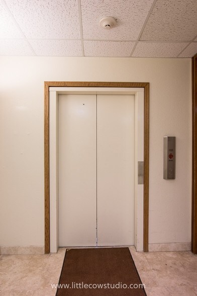 More Photos Of 4849 N Mesa St, El Paso Office For Lease