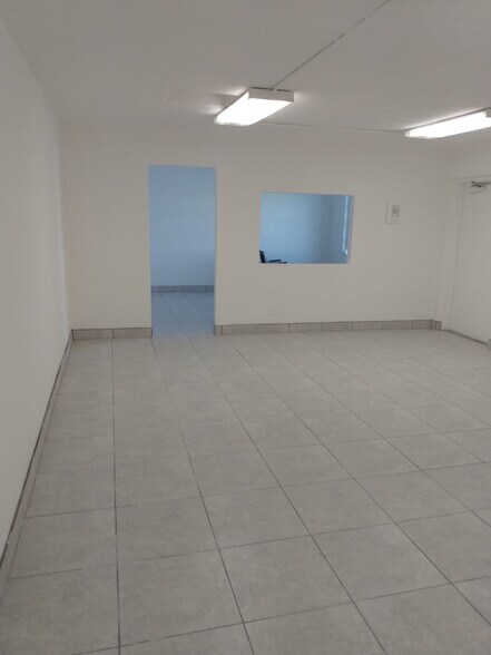 More Photos Of 1000 S Dixie Hwy W, Pompano Beach Office For Lease