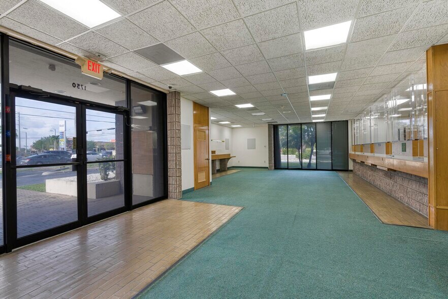 More Photos Of 1750 NE 8th St, Homestead Bank For Lease