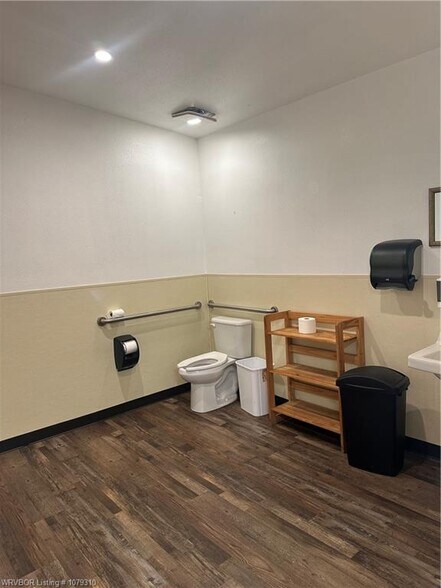 More Photos Of 31 AR-96, Cecil Restaurant For Sale