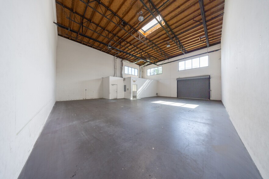 More Photos Of 1773 W San Bernardino Rd, West Covina Warehouse For Sale