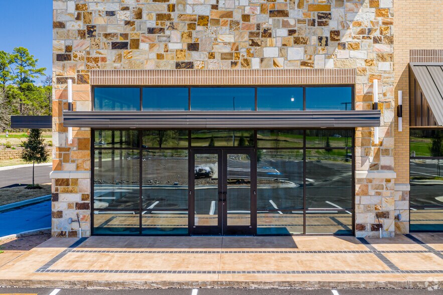 More Photos Of Chenal Pky, Little Rock Unknown For Lease