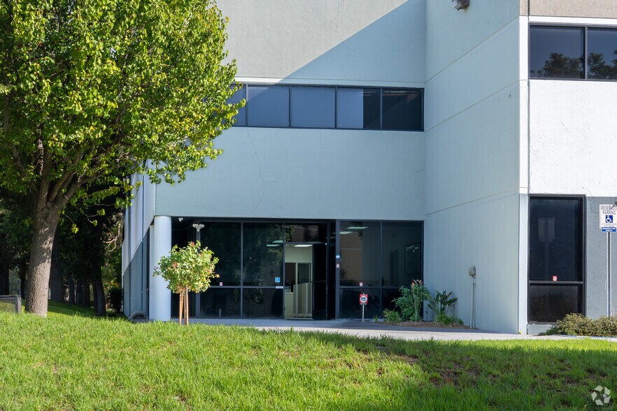 More Photos Of 14401 Monte Vista Ave, Chino Warehouse For Sale