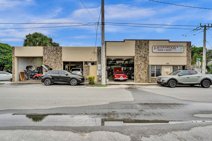 Primary Photo Of 121 SE 1st Ave, Dania Beach Auto Repair For Sale