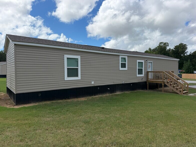 More Photos Of E McCarty St, Sandersville Manufactured Housing Mobile Home Park For Sale