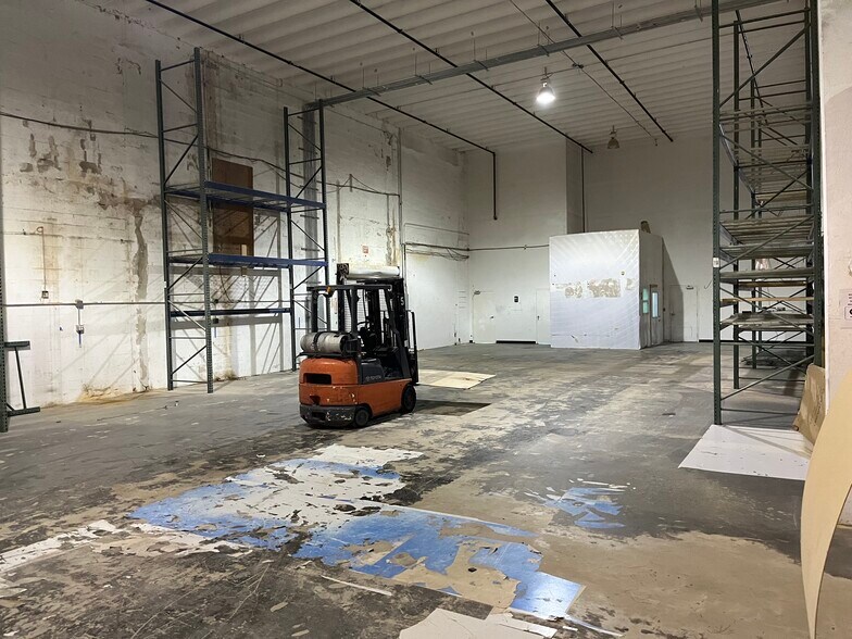 More Photos Of 160 NW 16th St, Boca Raton Warehouse For Lease