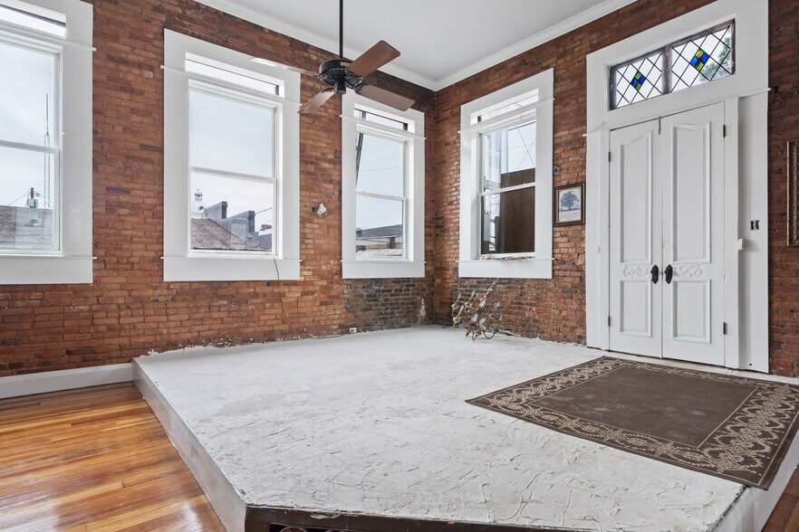 More Photos Of 117 N Jefferson Ave, Eatonton Storefront For Sale