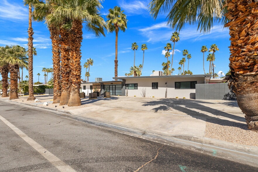 More Photos Of 2080 S Camino Real, Palm Springs Apartments For Sale