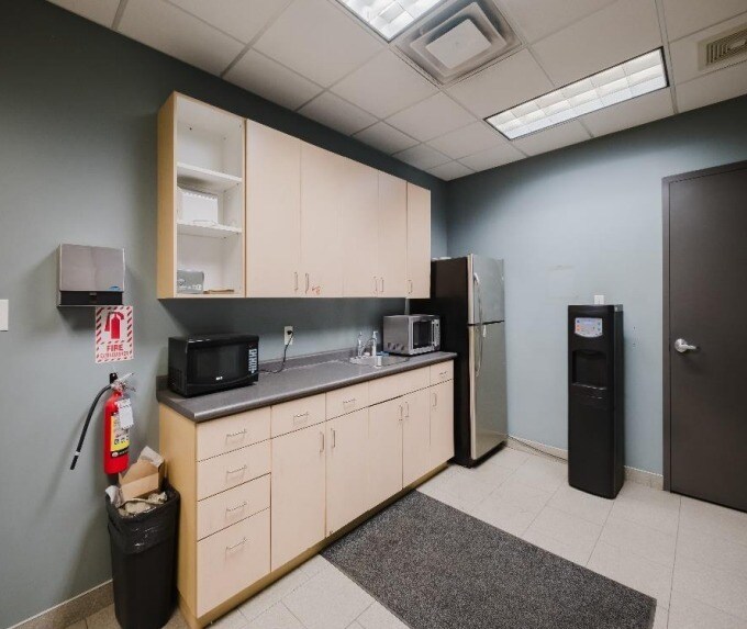 More Photos Of 1180 S Service Rd, Hamilton Manufacturing For Sale