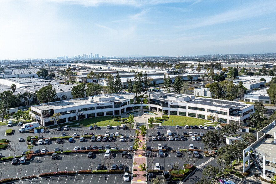 More Photos Of 5100 S Eastern Ave, Commerce Office For Lease