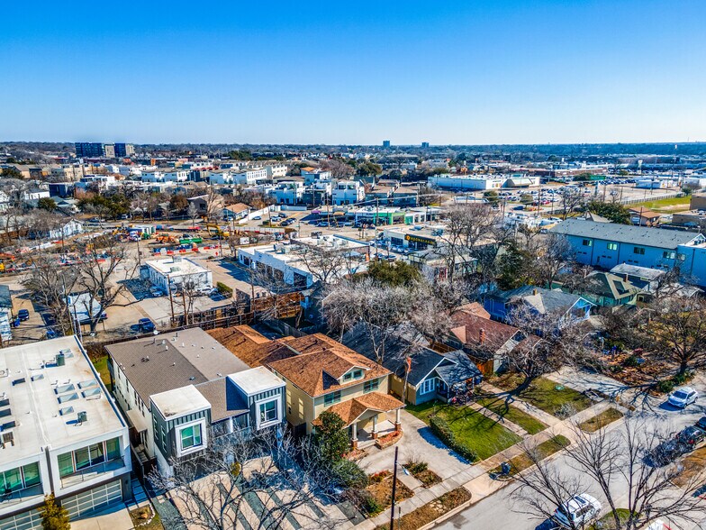 More Photos Of 2002 Moser Ave, Dallas Land For Sale