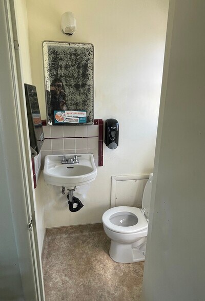 More Photos Of 2806 E 3300 S, Salt Lake City Schools For Sale