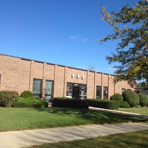 More Photos Of 3620 Edison Pl, Rolling Meadows Light Manufacturing For Lease