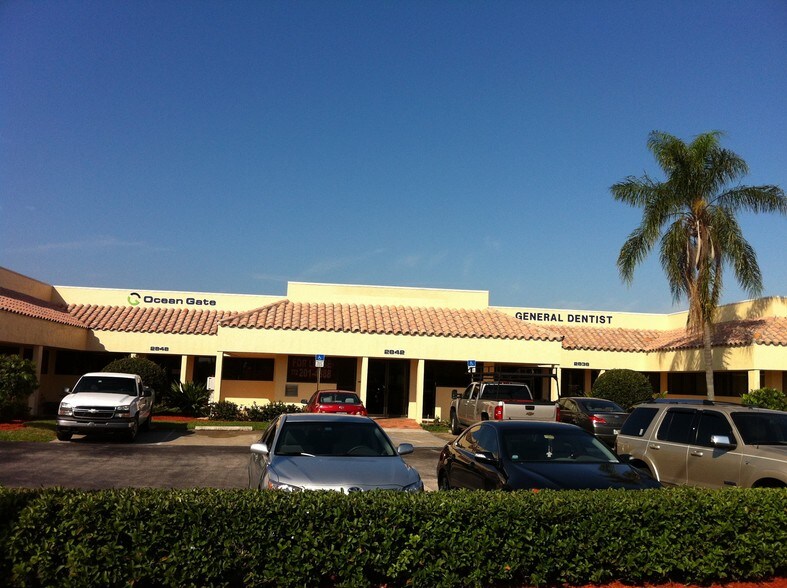 More Photos Of 2836-2854 SE Federal Hwy, Stuart Medical For Lease