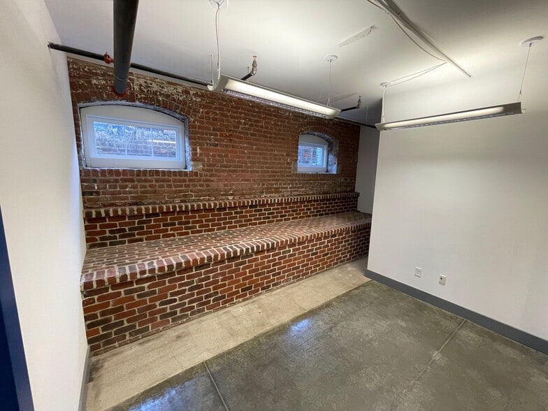 More Photos Of 113-121 N 20th St, Richmond Apartments For Lease