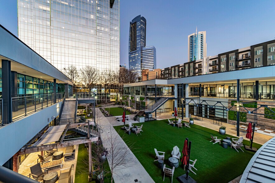 More Photos Of 3340 Peachtree Rd NE, Atlanta Office For Lease