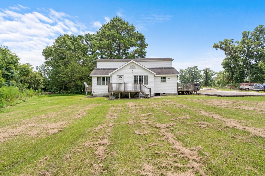 More Photos Of 5757 Ogeechee Rd, Savannah Flex For Lease