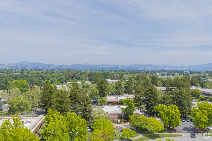 More Photos Of 2255 Challenger Way, Santa Rosa Unknown For Lease