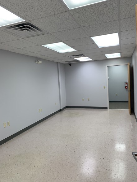 More Photos Of 11301 N US Hwy 301, Thonotosassa Medical For Lease