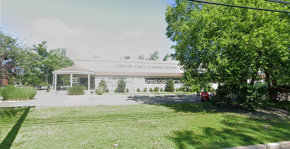 More Photos Of 535 Walnut St, Norwood Office For Sale