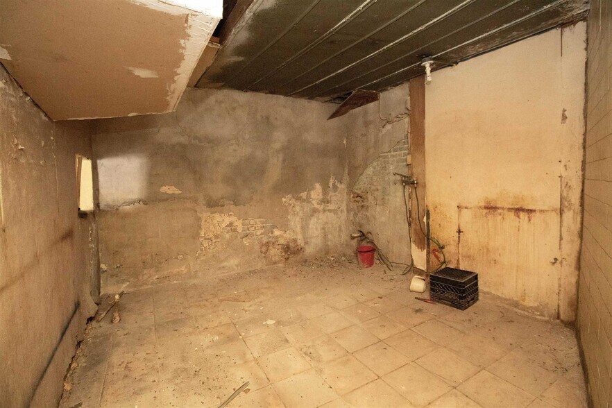 More Photos Of 620 San Agustin Ave, Laredo Storefront Retail Office For Sale