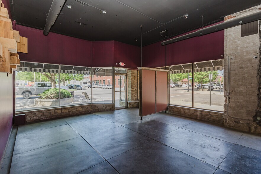 More Photos Of 1001 W Douglas Ave, Wichita Storefront For Sale